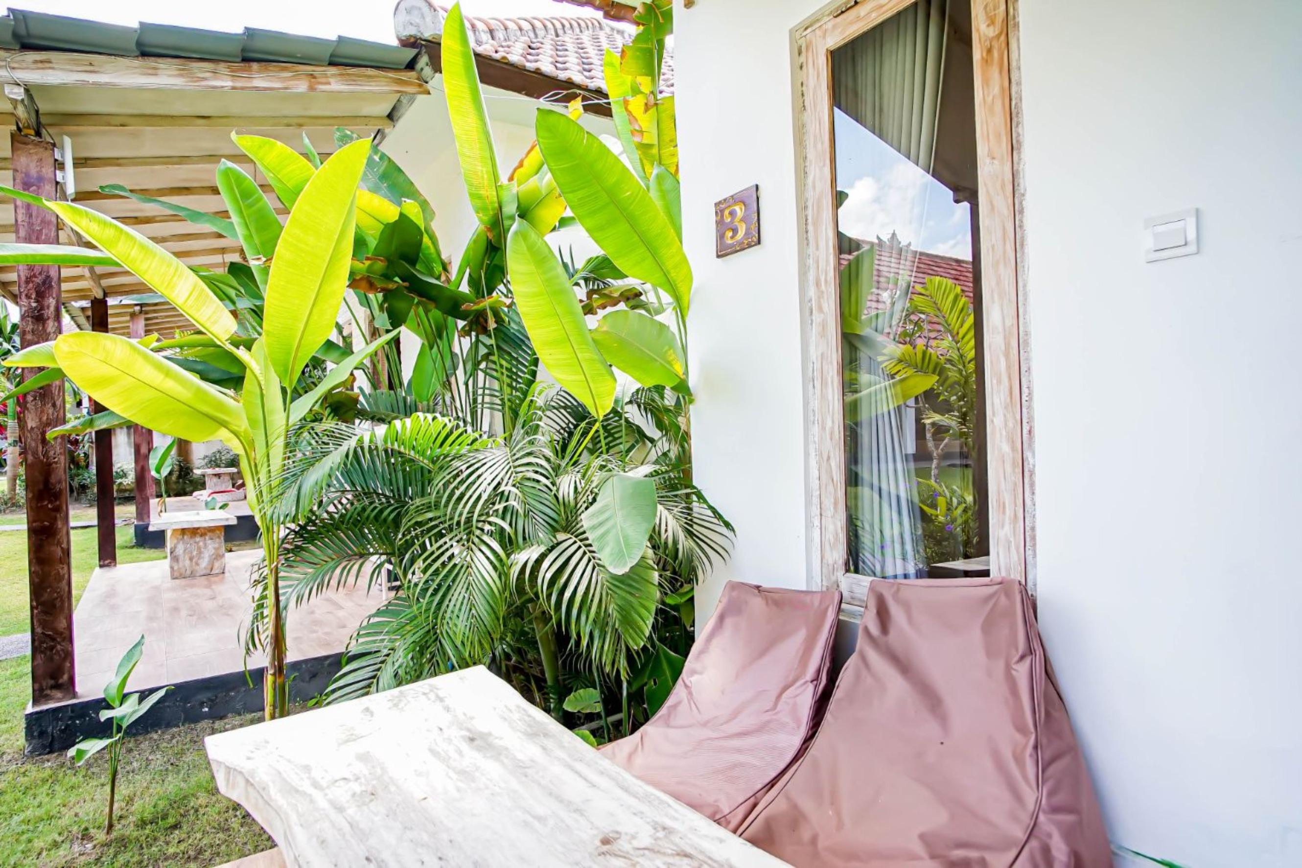 Agung Wiwin Homestay & Restaurant Mengwi Екстериор снимка