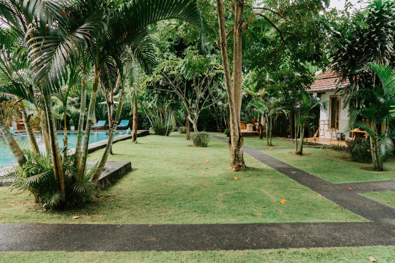 Agung Wiwin Homestay & Restaurant Mengwi Екстериор снимка