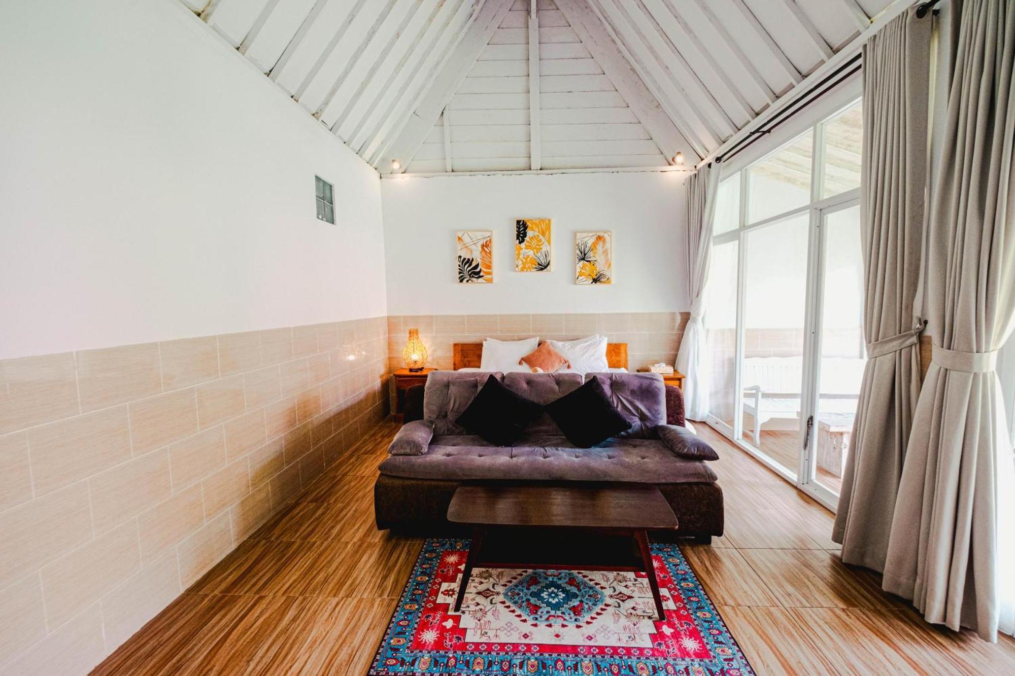 Agung Wiwin Homestay & Restaurant Mengwi Екстериор снимка